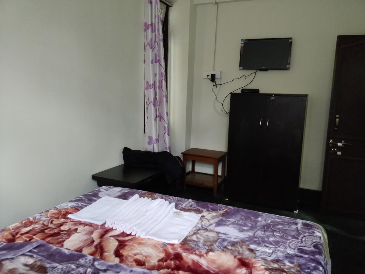 Hotel Pine Leaf גנגטוק מראה חיצוני תמונה